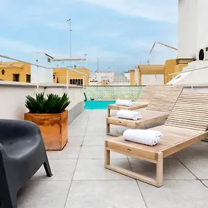 apartamentos-plaza-del-salvador-seville.es-andalucia.com/