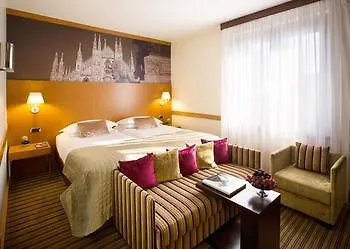 Starhotels Tourist Milán